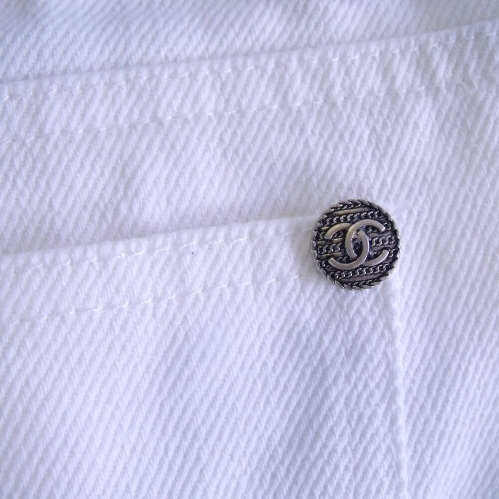 Chanel Cropped Jeans CC Buttons - Picture 7 of 15
